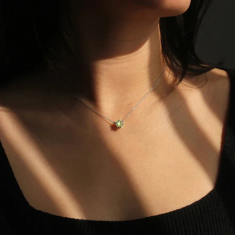 Collier Pendentif Zircon Rond – Élégance