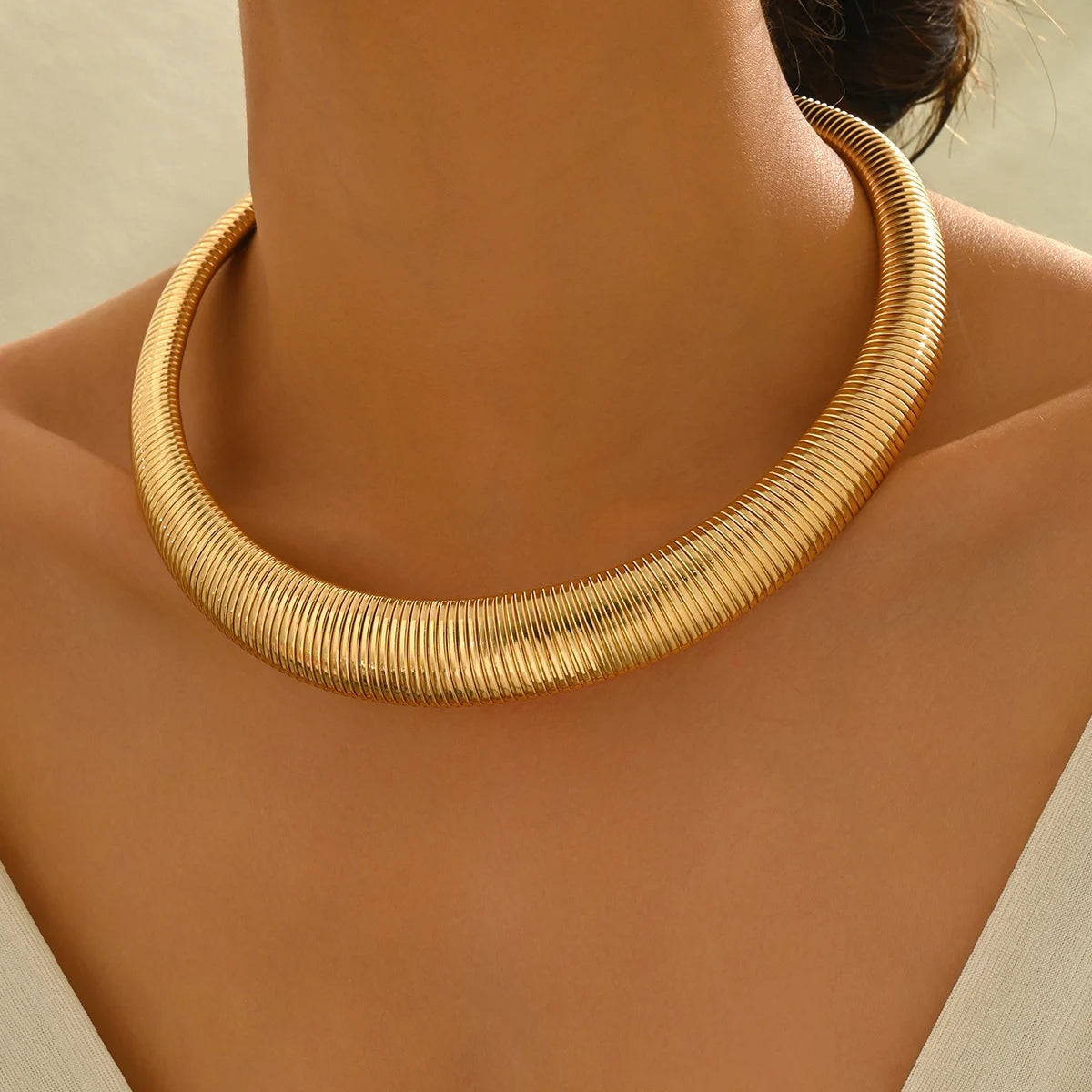 Collier Torque Épais – Acier Vintage