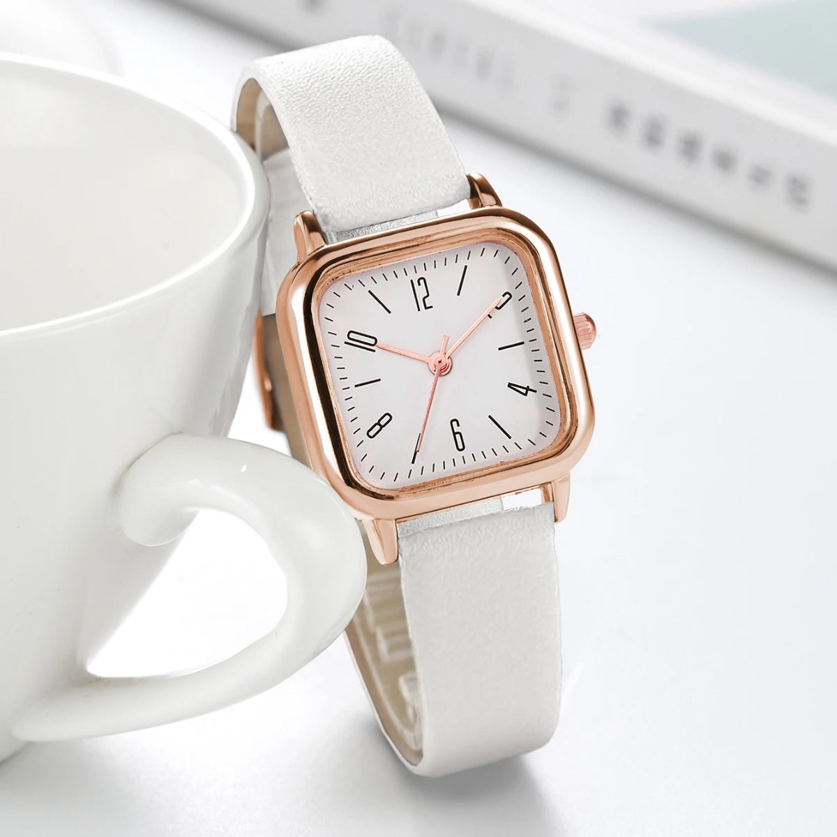 Set Montre Carrée & Bracelet – Élégance