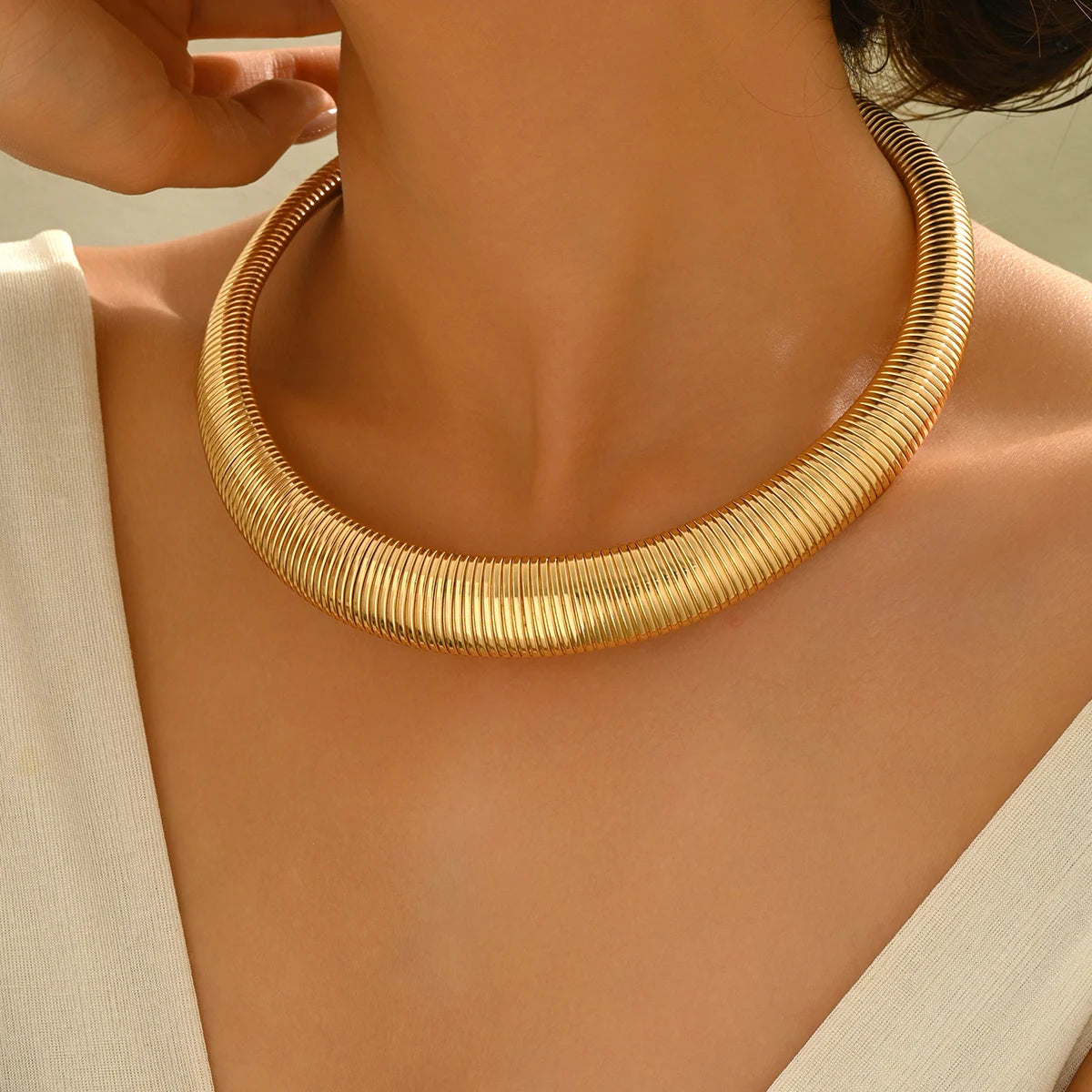 Collier Torque Épais – Acier Vintage