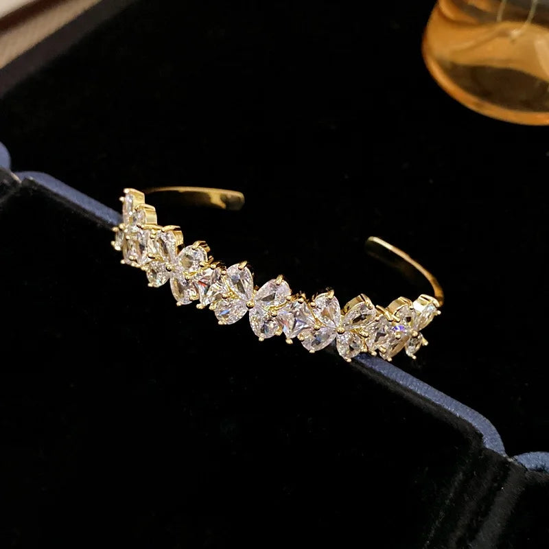 Bracelet Manchette Zircon Carré – Élégance