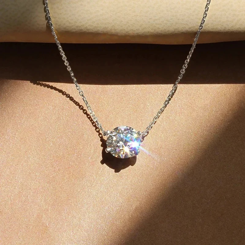 Collier Pendentif Zircon Rond – Élégance
